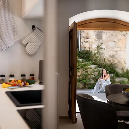 Будинок відпочинку Rooftop Terrace Hideaway In Pitve, Hvar - Stone House Pino Pitve
