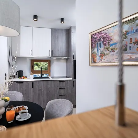 Будинок відпочинку Rooftop Terrace Hideaway In Pitve, Hvar - Stone House Pino
